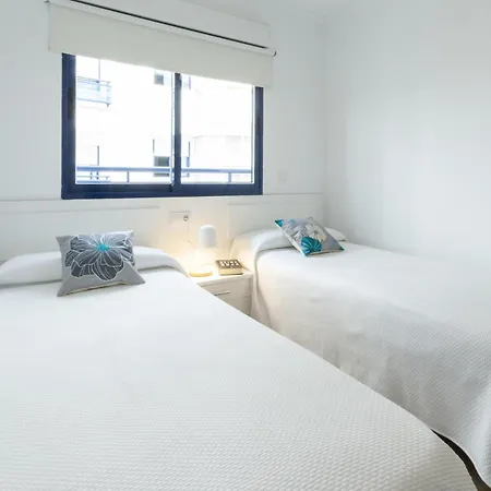 Ag Sunny Eden Apartment